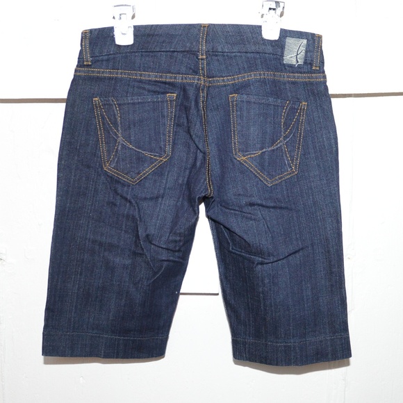 !It Los Angeles womens bermudas size 28 -3709- - Picture 2 of 2